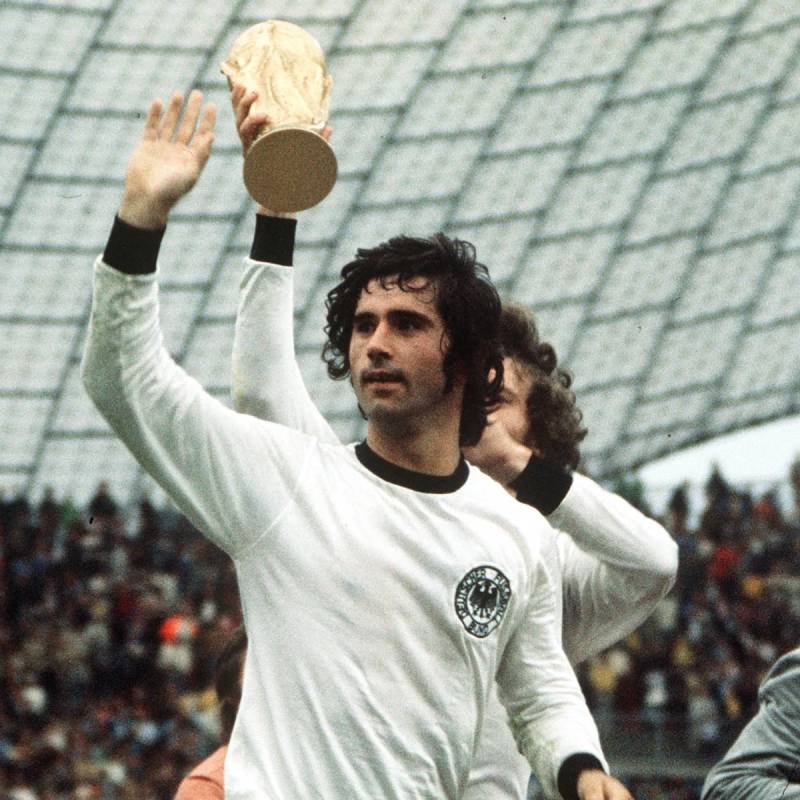 Top 10 Cầu Thủ Ghi Nhiều Bàn Thắng Nhất Trong Lịch Sử World Cup 2 Gerd Müller (14 bàn)