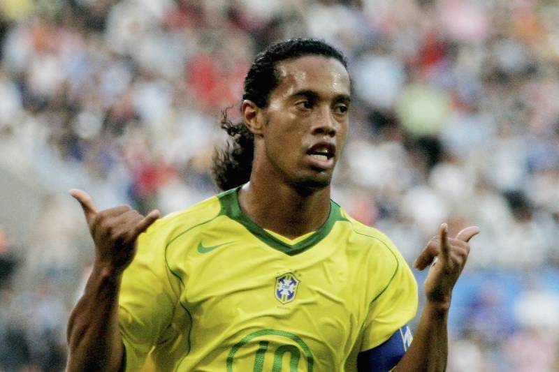 Ronaldinho – Nghe si san co